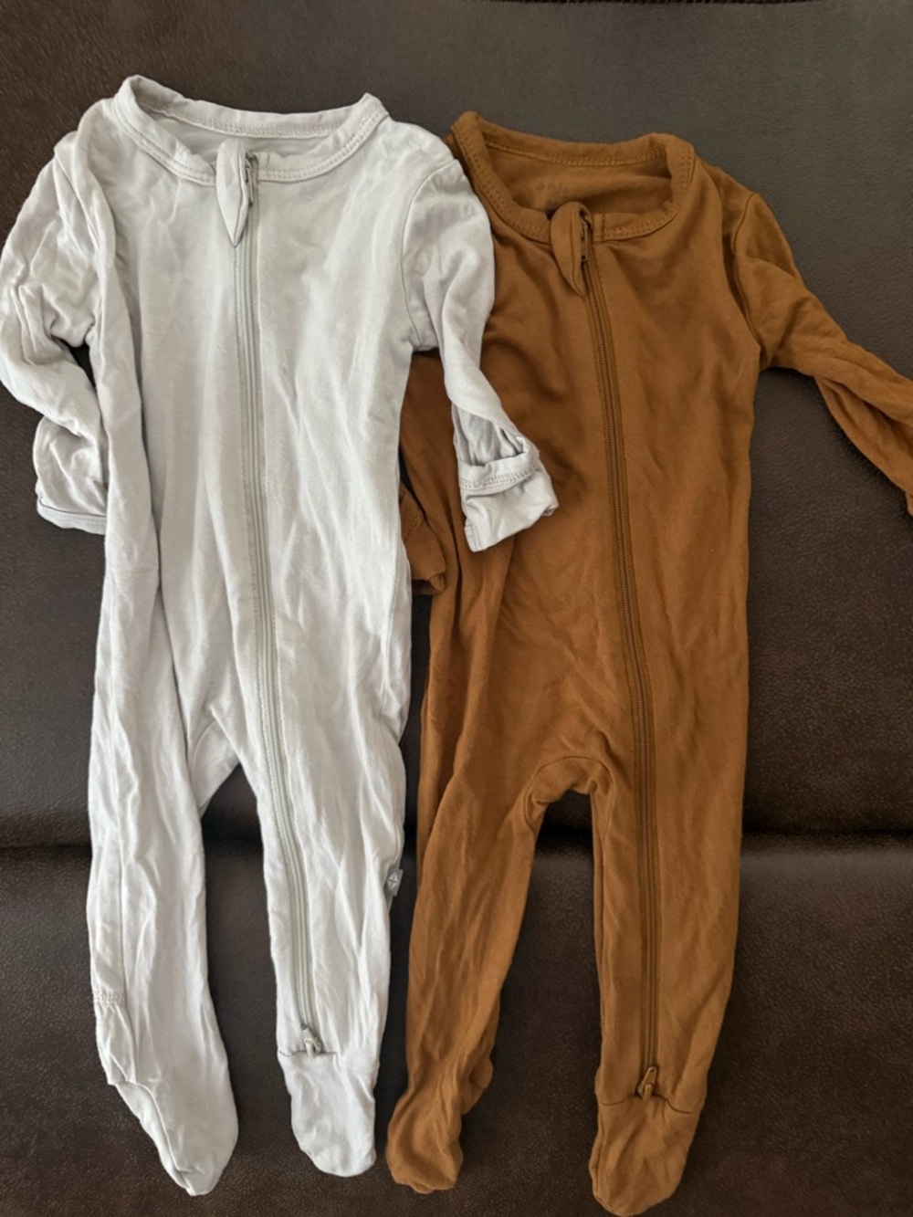 Kyte BABY Footed One-Piece Sleepers — White & Brown